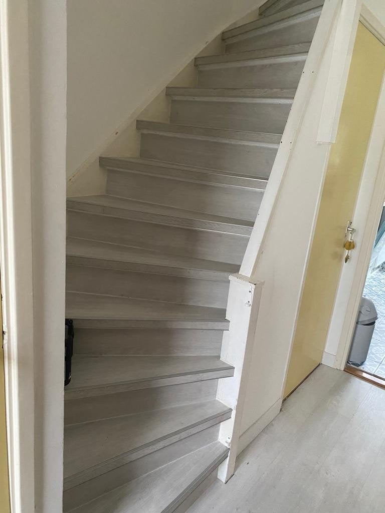 AANBIEDING! Traprenovatie: Hout of PVC met Luxe Strip, Ophalen, Nieuw, Trap