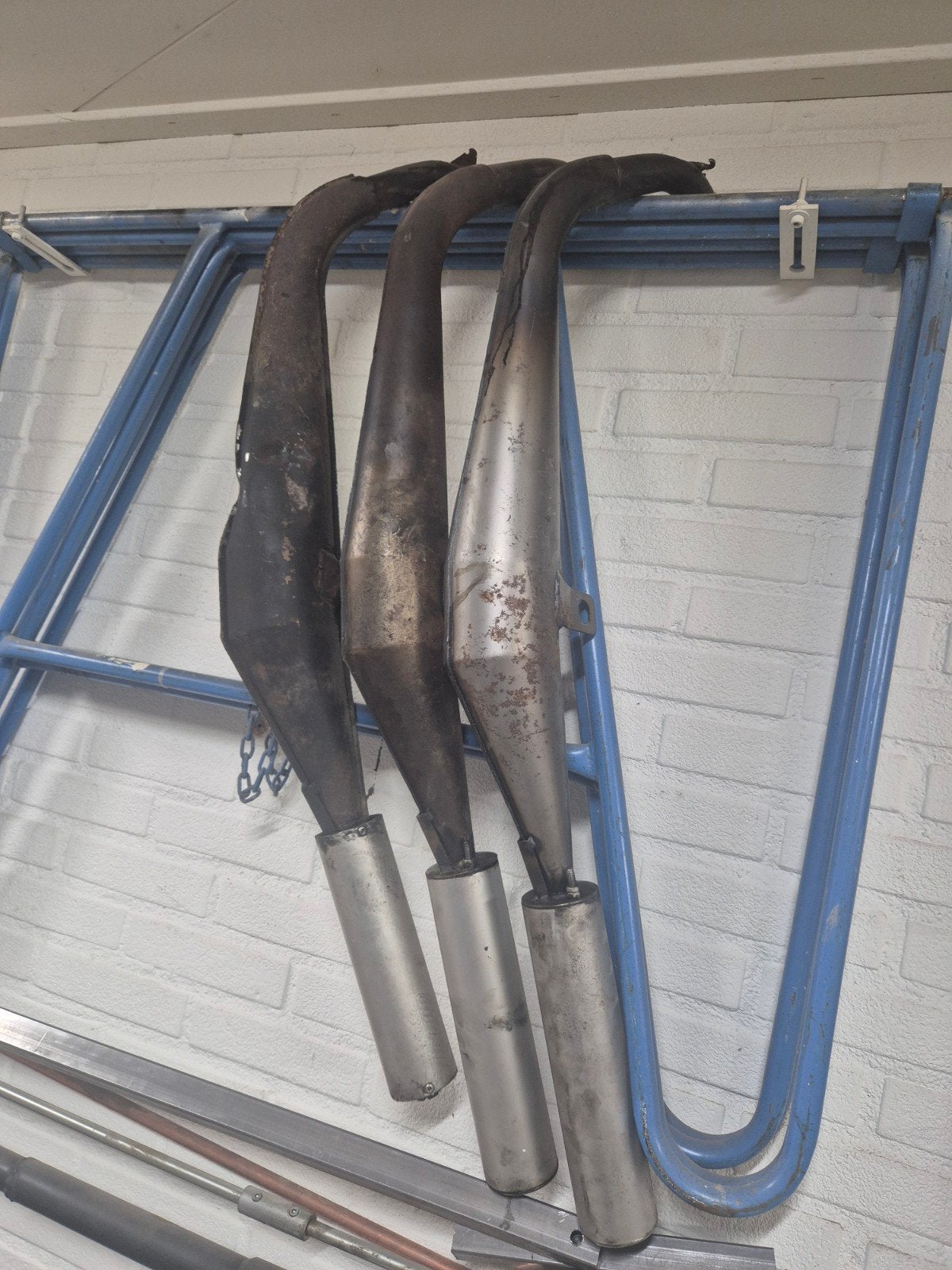 2 gebruikte uitlaten voor bromfiets honda mb 8, Fietsen en Brommers, Brommeronderdelen | Algemeen, Gebruikt, Overige typen, Ophalen of Verzenden