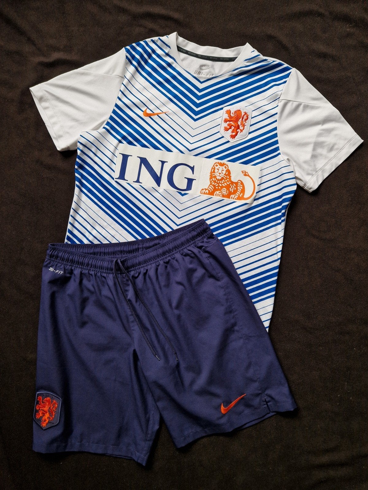 Nederlands elftal NL tenue 2014 KNVB shirt + broekje, Kleding | Heren, Maat 52/54 (L), Wit, Nike, Ophalen of Verzenden