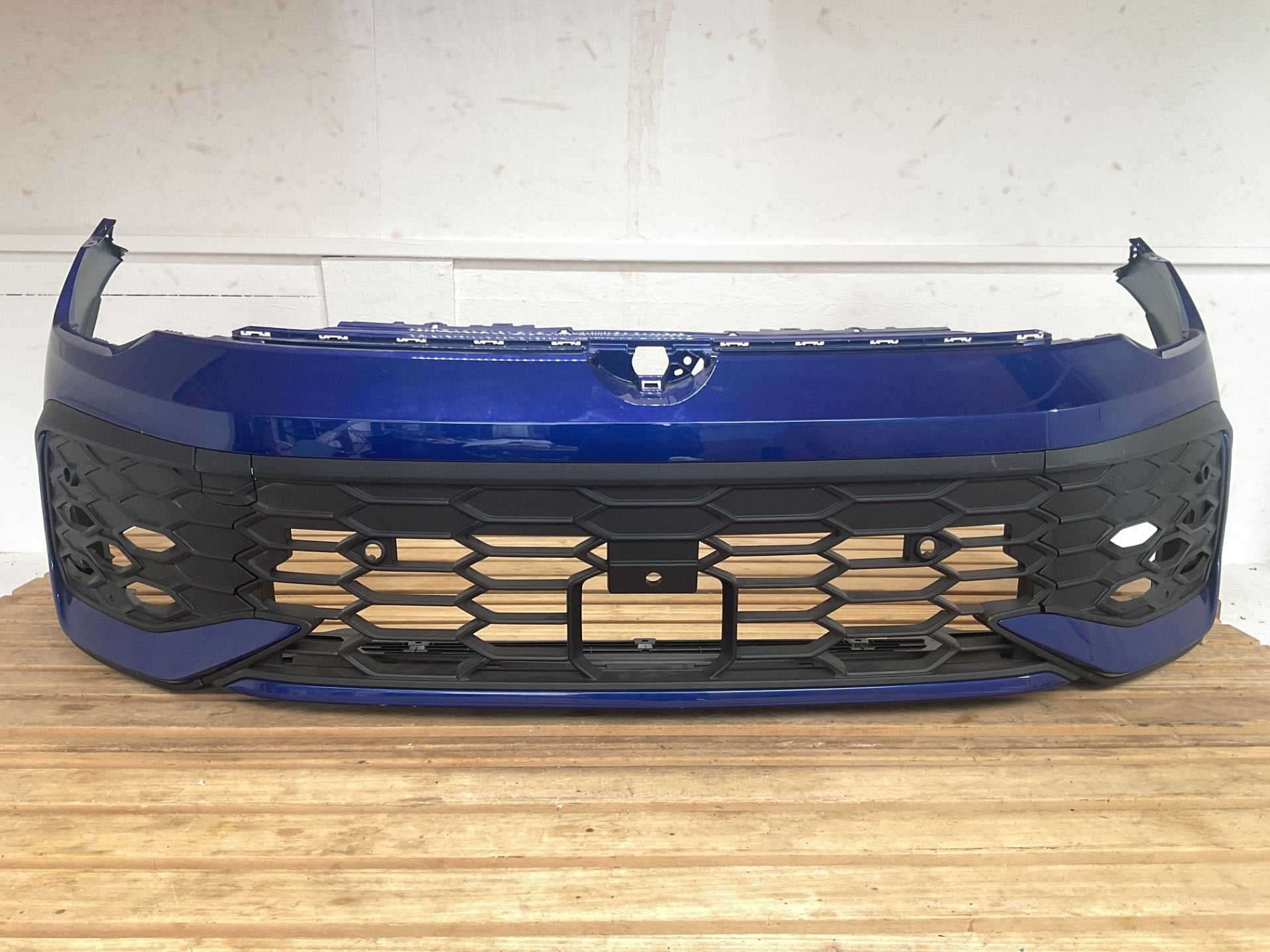Bumper Volkswagen Golf 8 8.5 Facelift GTI GTD GTE Voorbumper, Auto-onderdelen, Volkswagen AG, Nieuw, Bumper, Berliner Ring 2
38440  Wolfsburg, DE