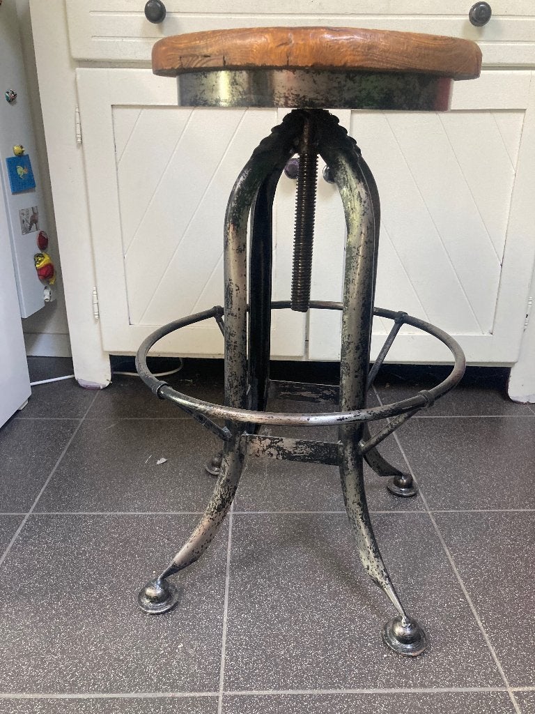Vintage draaikruk, Huis en Inrichting, Krukjes, Ophalen, In hoogte verstelbaar, Zo goed als nieuw, IJzer