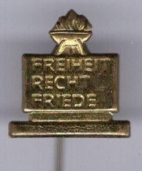 Freiheit Recht Friede koper oorlog/ vrede speldje ( P_096 ), Verzenden, Zo goed als nieuw, Stad of Land, Speldje of Pin