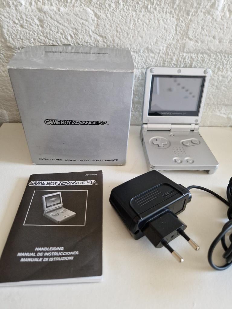 GAMEBOY ADVANCE SP SILVER, Ophalen of Verzenden, Gebruikt, Game Boy Advance SP