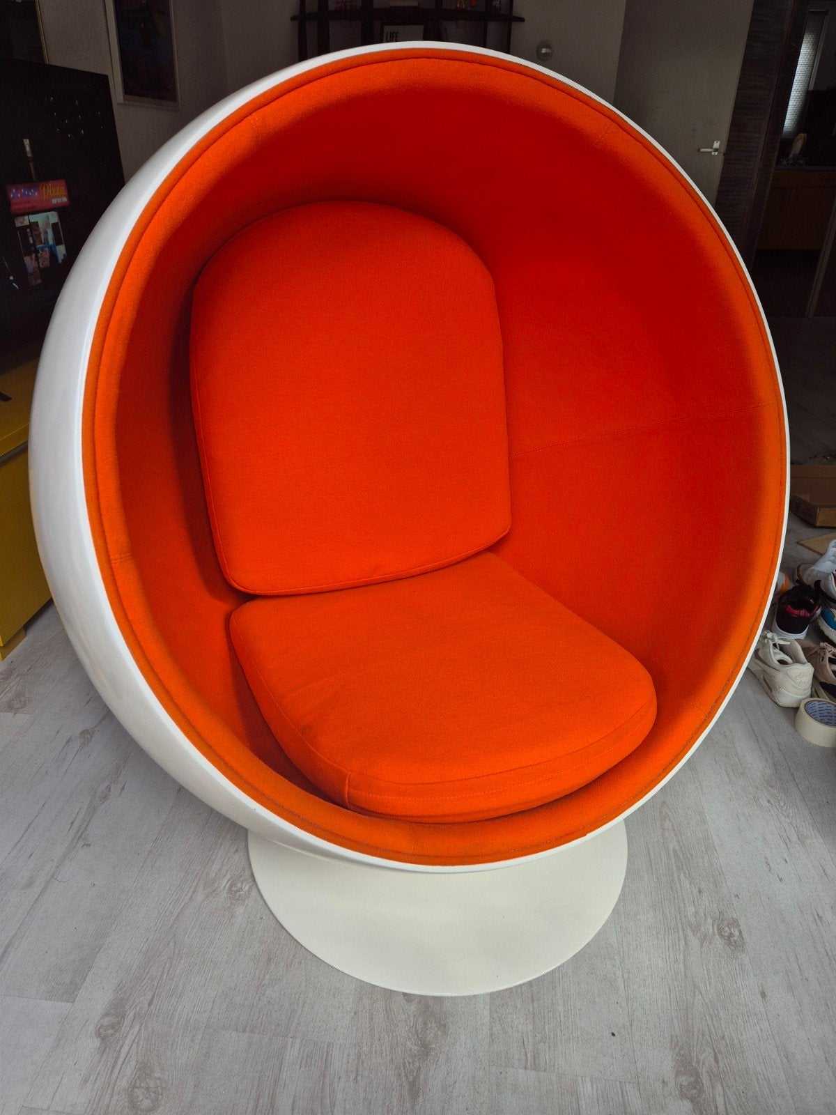 Ball Chair Wit Oranje, Kunststof, 75 tot 100 cm, Ophalen of Verzenden, Zo goed als nieuw