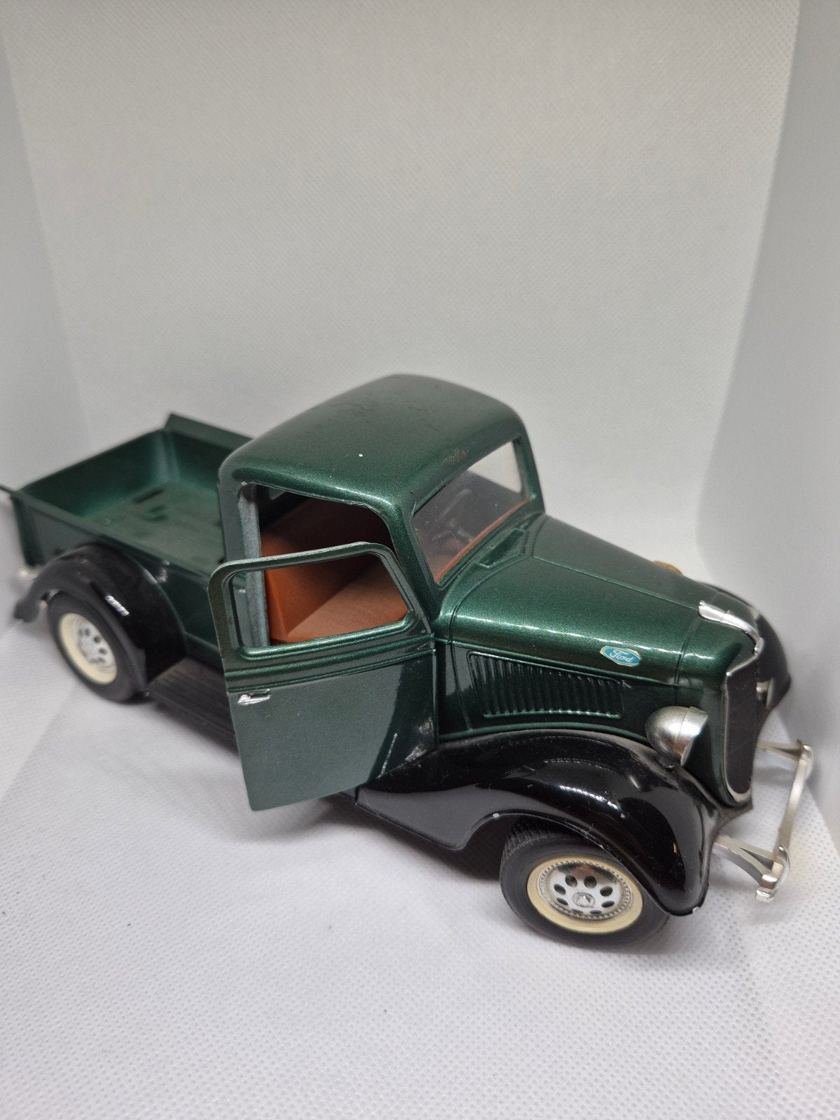 Ford V8 Pick-up 1:19 groen, Ophalen of Verzenden, Gebruikt