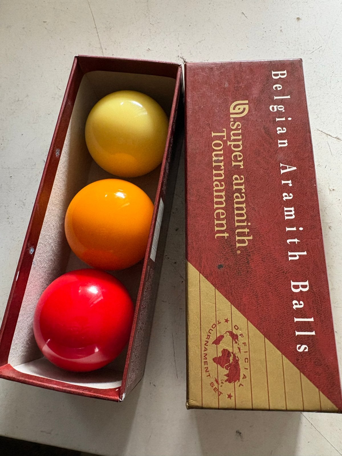 Aramith Biljartballen - Super Tournament, Sport en Fitness, Biljarten en Poolen, Ophalen of Verzenden, Gebruikt, Keu of Ballen