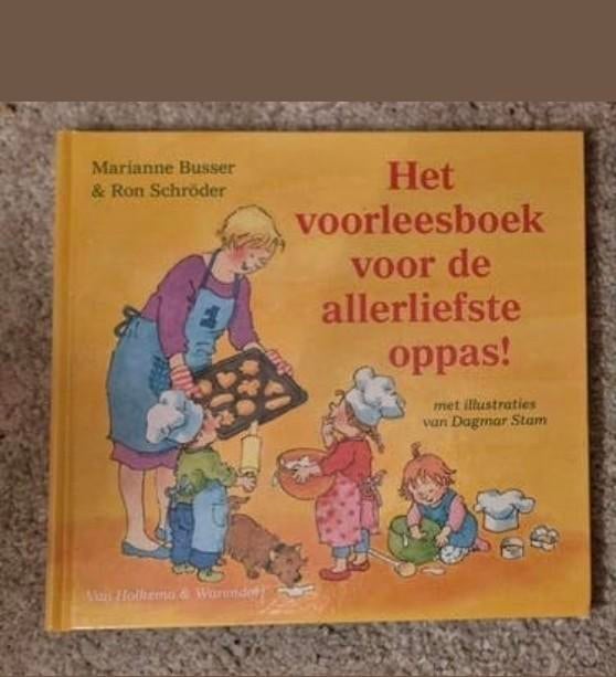 Het voorleesboek voor de allerliefste oppas!, Ophalen of Verzenden, Zo goed als nieuw, Marianne Busser; Ron Schröder, Sprookjes