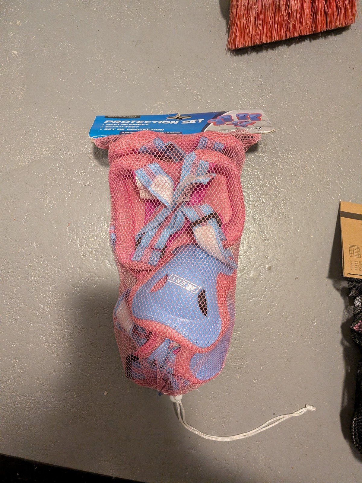 Roze/blauwe beschermset voor kinderen, Ophalen, Gebruikt, Kinderen