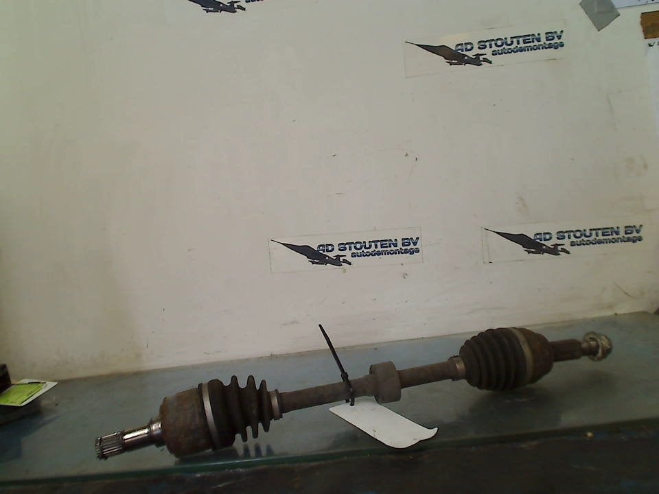 Aandrijfas Links Voor Mazda 2 (DE) (2011-06/2015-06), Gebruikt, Hitdorfer Straße 73, Leverkusen 51371, , Duitsland, Mazda, Info@mazda.de