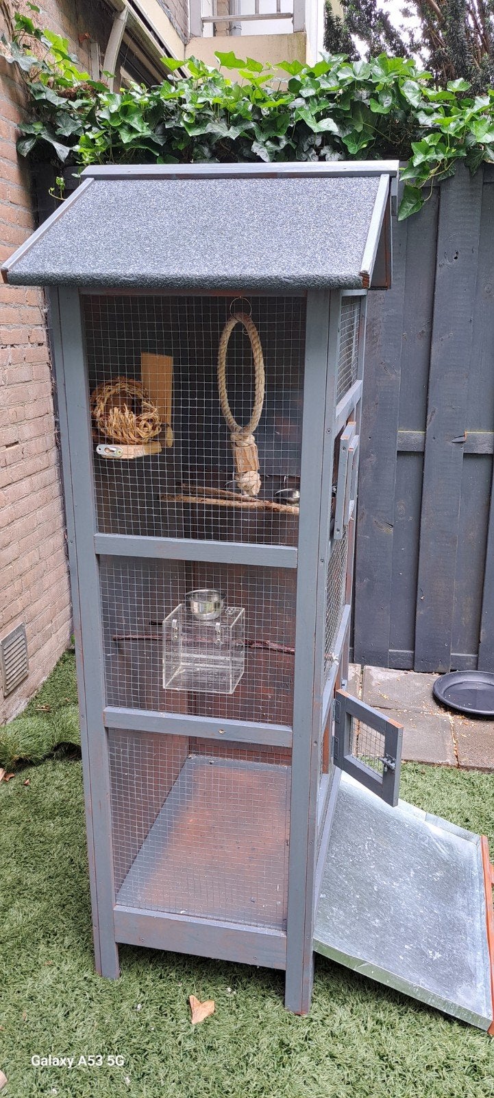 Nieuwe kooi voor kleine en grote vogels met bij behoorden, Dieren en Toebehoren, Ophalen, Nieuw, Hout, Vogelkooi