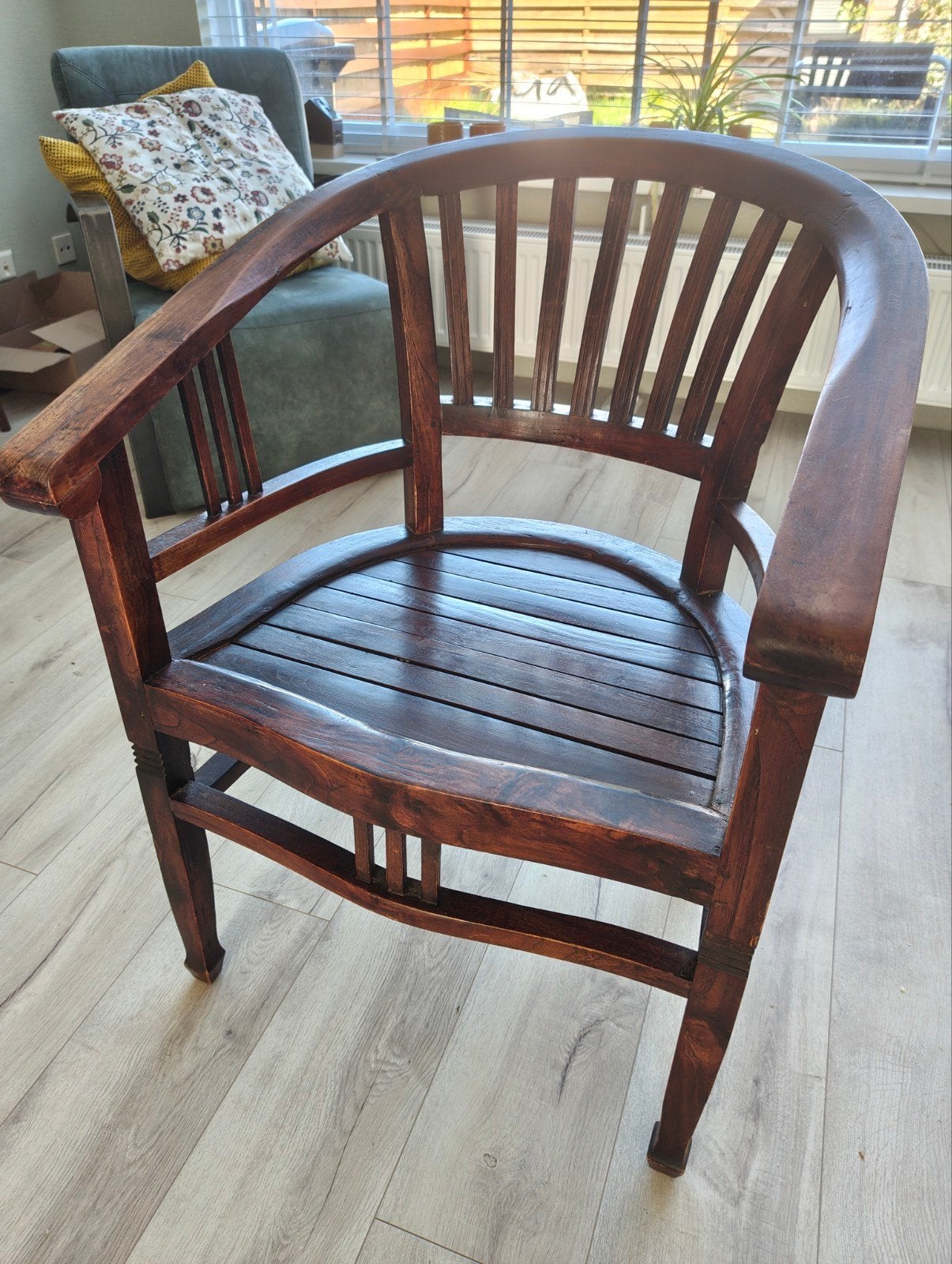 2 Indonesische handgemaakte Betawi stoelen., Ophalen