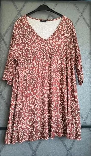 Mooi rood tinten A-lijn tuniek merk Yesta maat 52/54, Kleding | Dames, Verzenden, Blouse of Tuniek, Rood, Nieuw