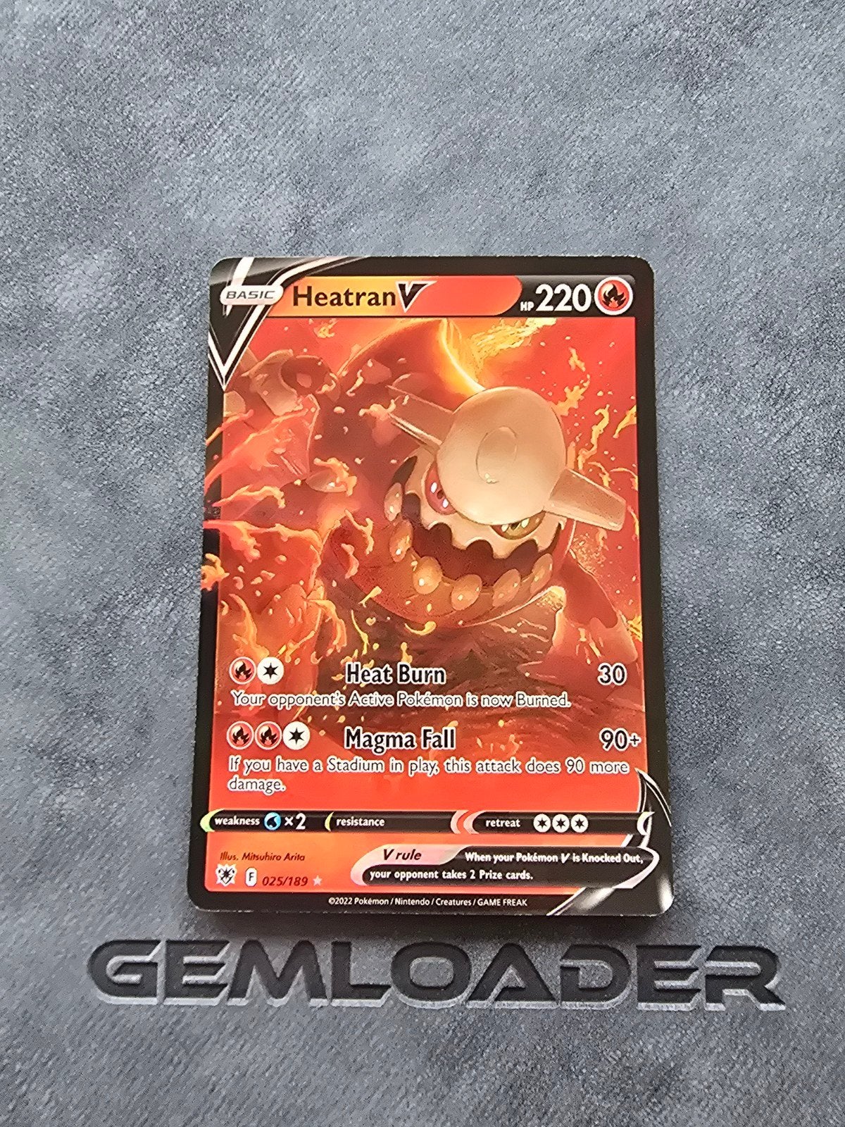 Heatran V 025/189 Astral Radiance Pokémon, Ophalen of Verzenden, Zo goed als nieuw
