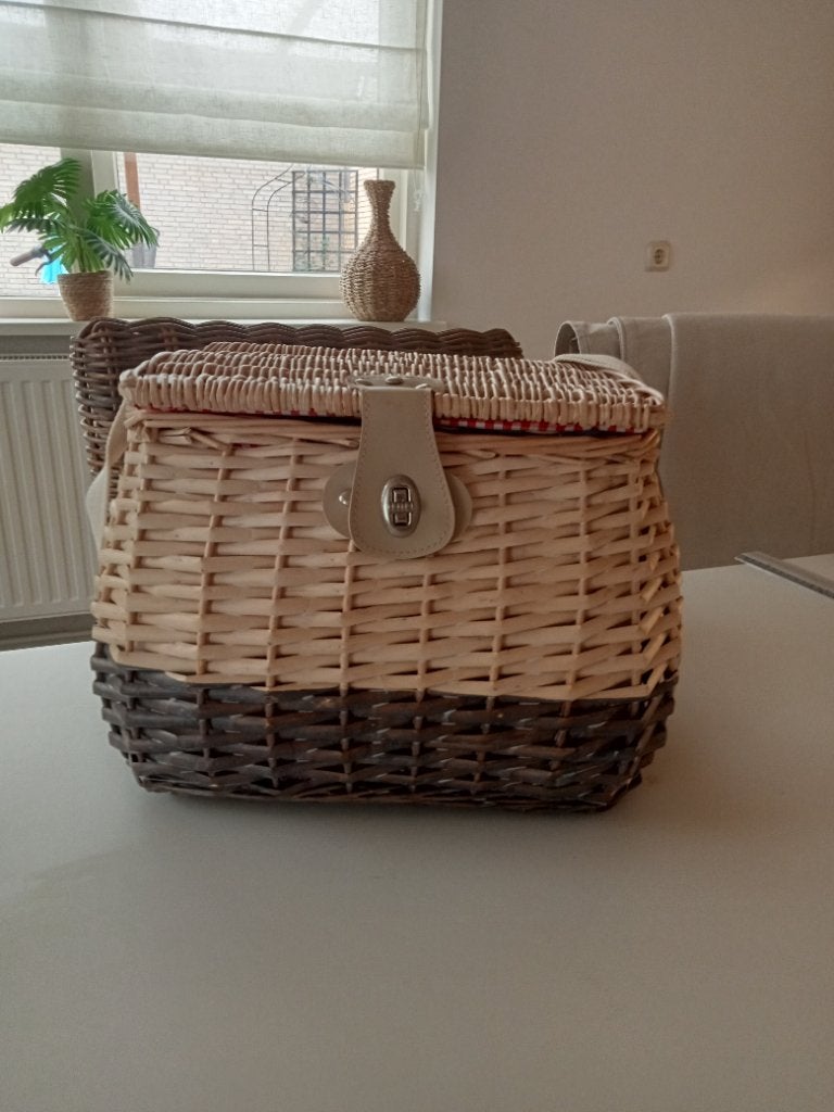 Nieuwe picknick mand, Hobby en Vrije tijd, Picknickmanden, Ophalen, Nieuw