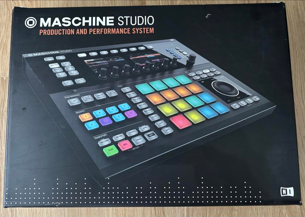 Native Instruments Maschine Studio + Decksaver, Ophalen of Verzenden, Zo goed als nieuw