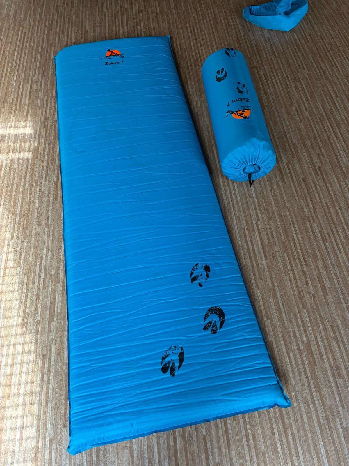 2x Inflatable kampeermatjes, Ophalen of Verzenden, Gebruikt, 1-persoons