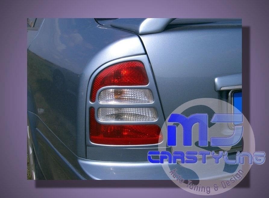 Skoda Octavia \'00 - Achterlichten covers, Ophalen of Verzenden, MJ-Carstyling, Info@mj-carstyling.net, Sibeliusstraat 81 5011JH Tilburg