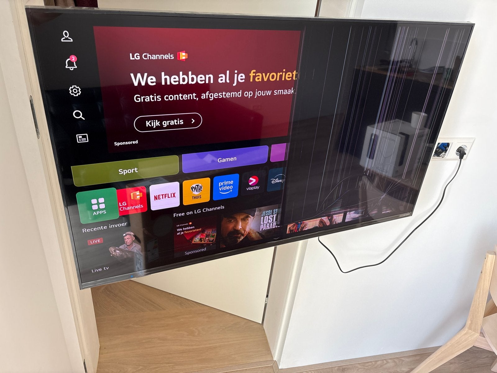 LG tv QNED82A 43 inch 4K Smart TV - Defect scherm, Audio, Tv en Foto, Televisies, QLED, Ophalen of Verzenden, 4k (UHD), 100 cm of meer