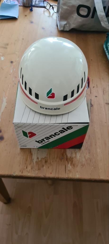 Vintage Brancale Fietshelm - Wit met Rode Strepen, Fietsen en Brommers, Fietsaccessoires | Fietshelmen, Ophalen, Brancale, Overige maten