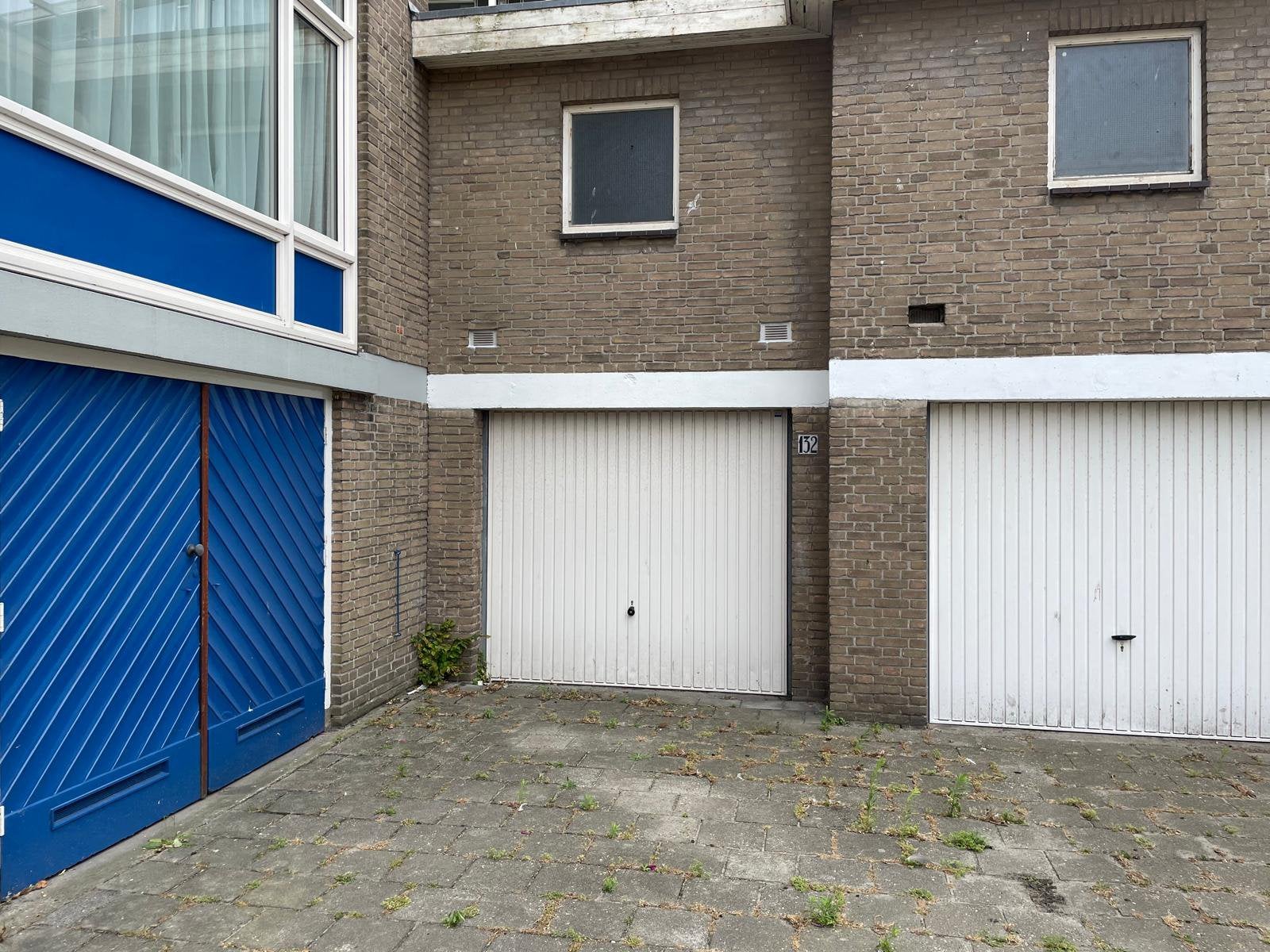 GARAGE  DEN HAAG  (WALDECK) TE HUUR, Den Haag
