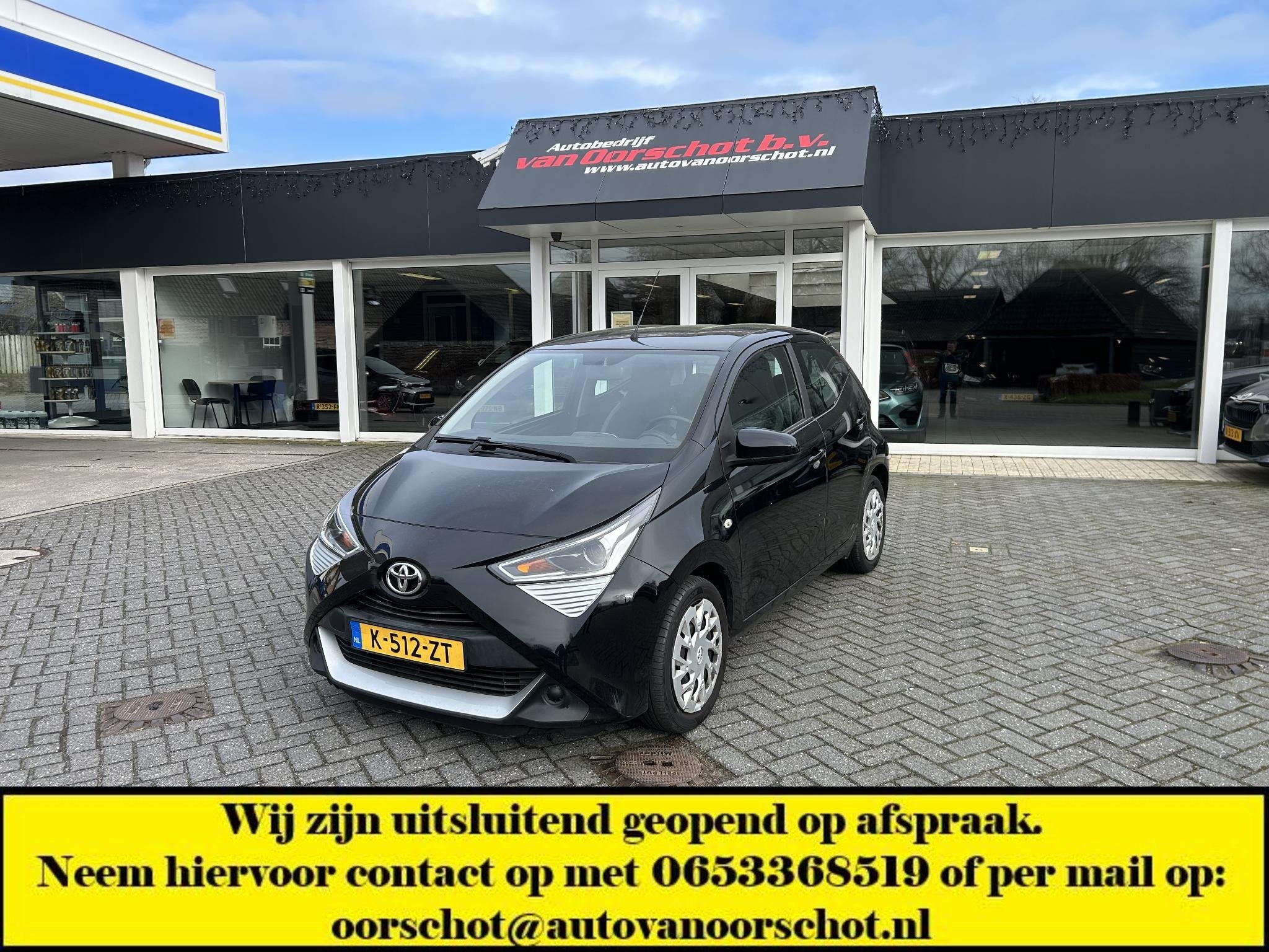 Toyota Aygo 1.0 VVT-i x-play, Auto's, Voorwielaandrijving, Dealer onderhouden, Stof, Gebruikt