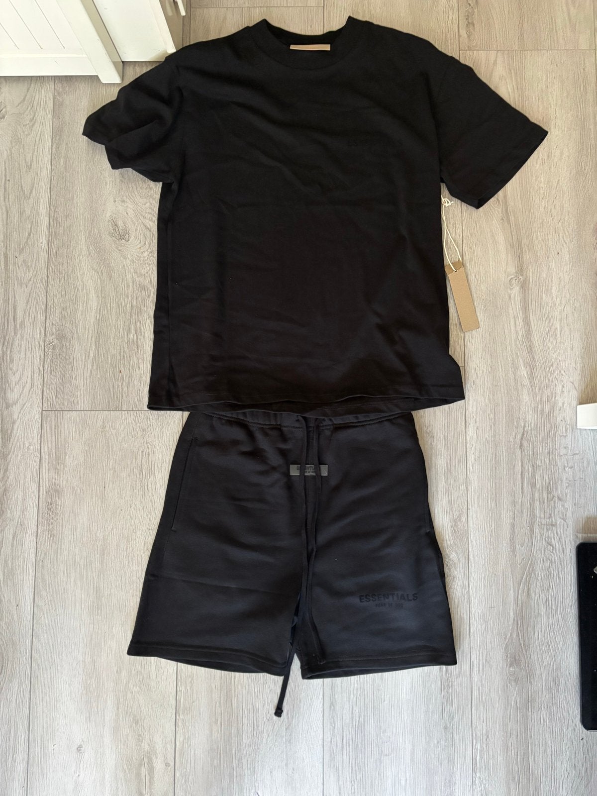 Fear of God Essentials T-shirt & Short Set Zwart Maat XS, Ophalen of Verzenden, Nieuw, Overige maten, Zwart
