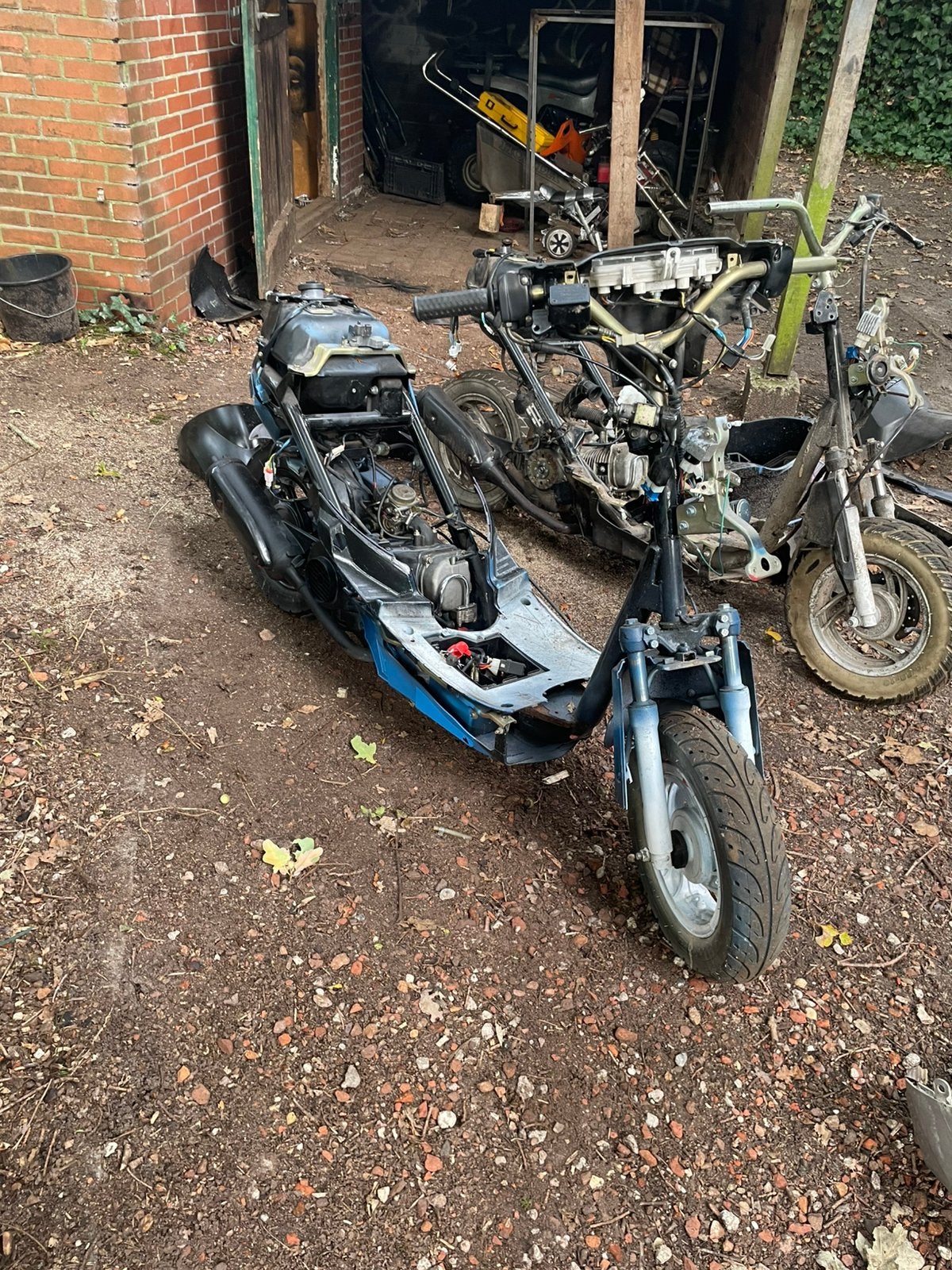 2 Peugeot v clik scooter, Fietsen en Brommers, Ophalen of Verzenden, Gebruikt, Benzine, Overige modellen