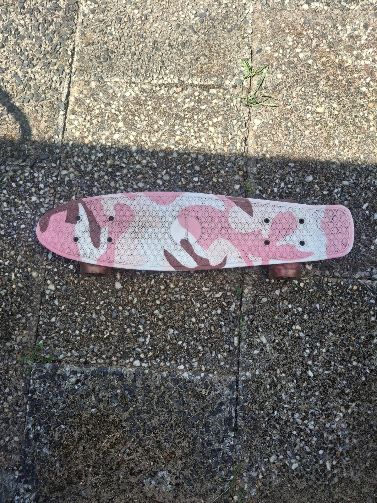 Roze camouflage skateboard - Zo goed als nieuw, Ophalen, Gebruikt, Skateboard