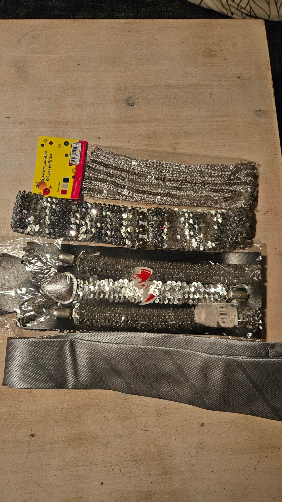 carnaval of themafeest accessoires zilver, Ophalen of Verzenden, Nieuw, Maat 38/40 (M), Carnaval