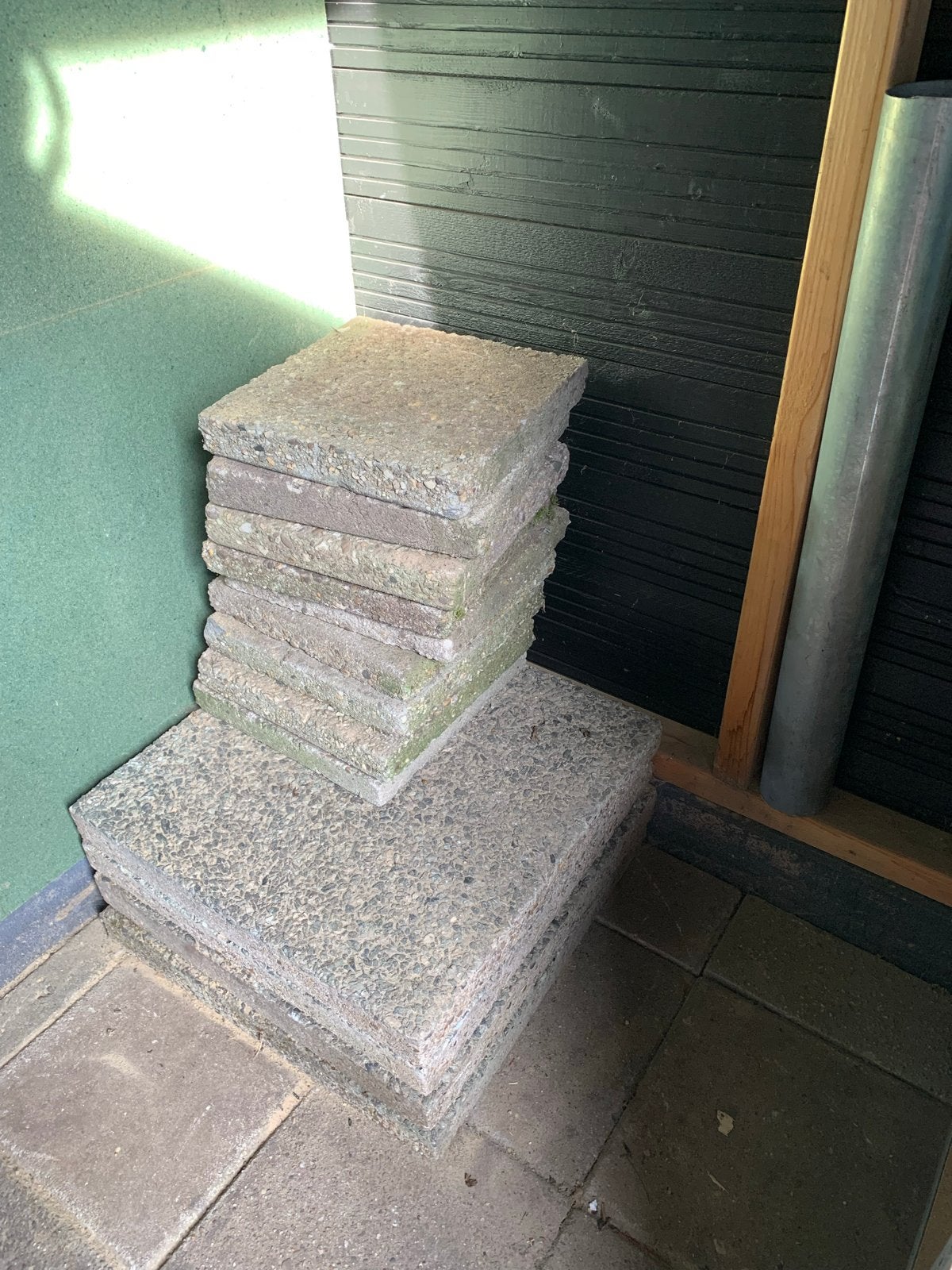Grindtegels in 2 formaten: 9x 30x30cm en 4x 50x50cm, Ophalen, Gebruikt, Minder dan 5 m², Grind