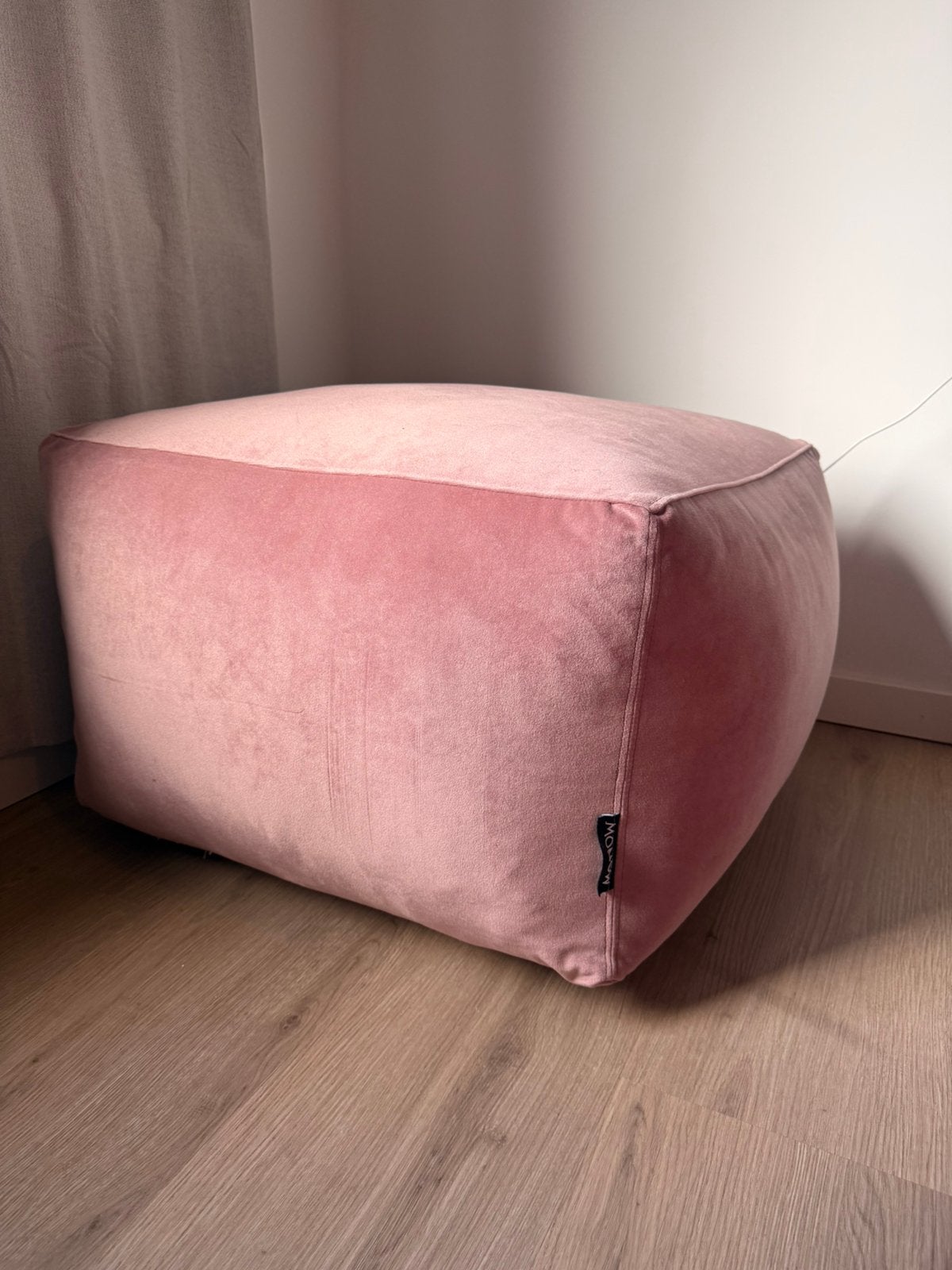 MONOW poef, Ophalen, Zo goed als nieuw, Rond, Minder dan 50 cm