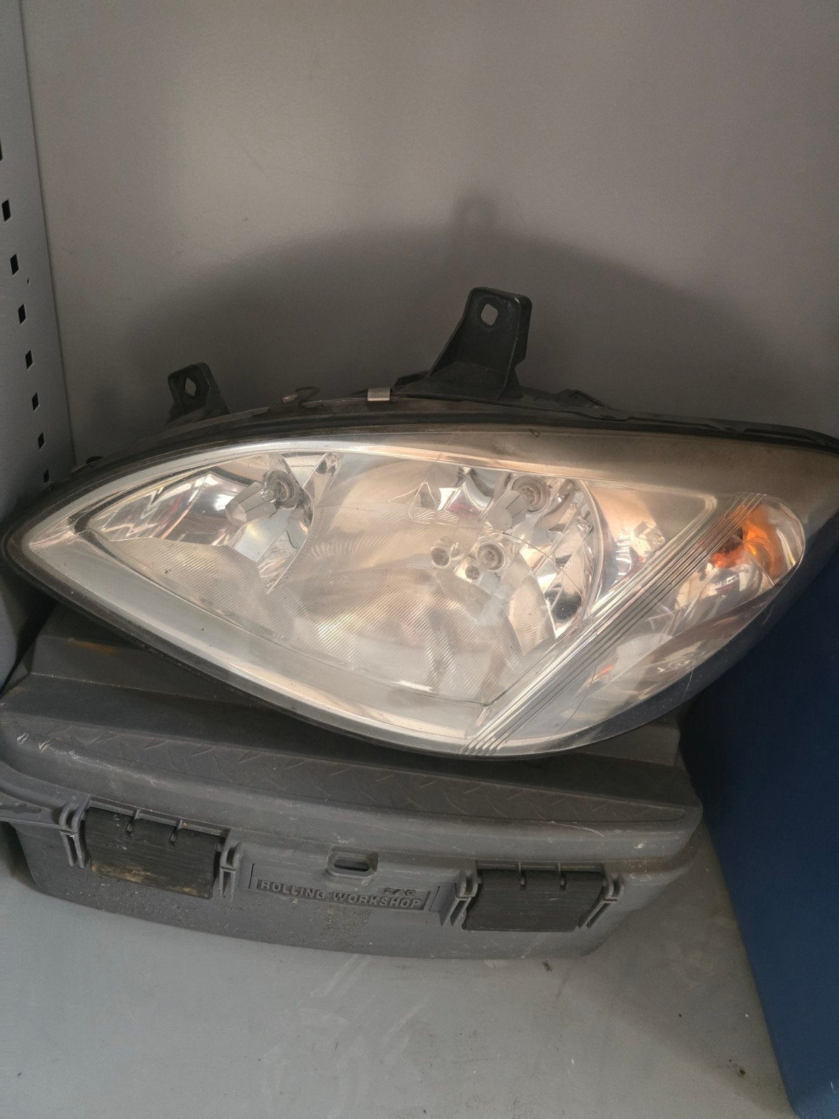 Koplamp Mercedes-Benz Vito (2004-2010), Ophalen