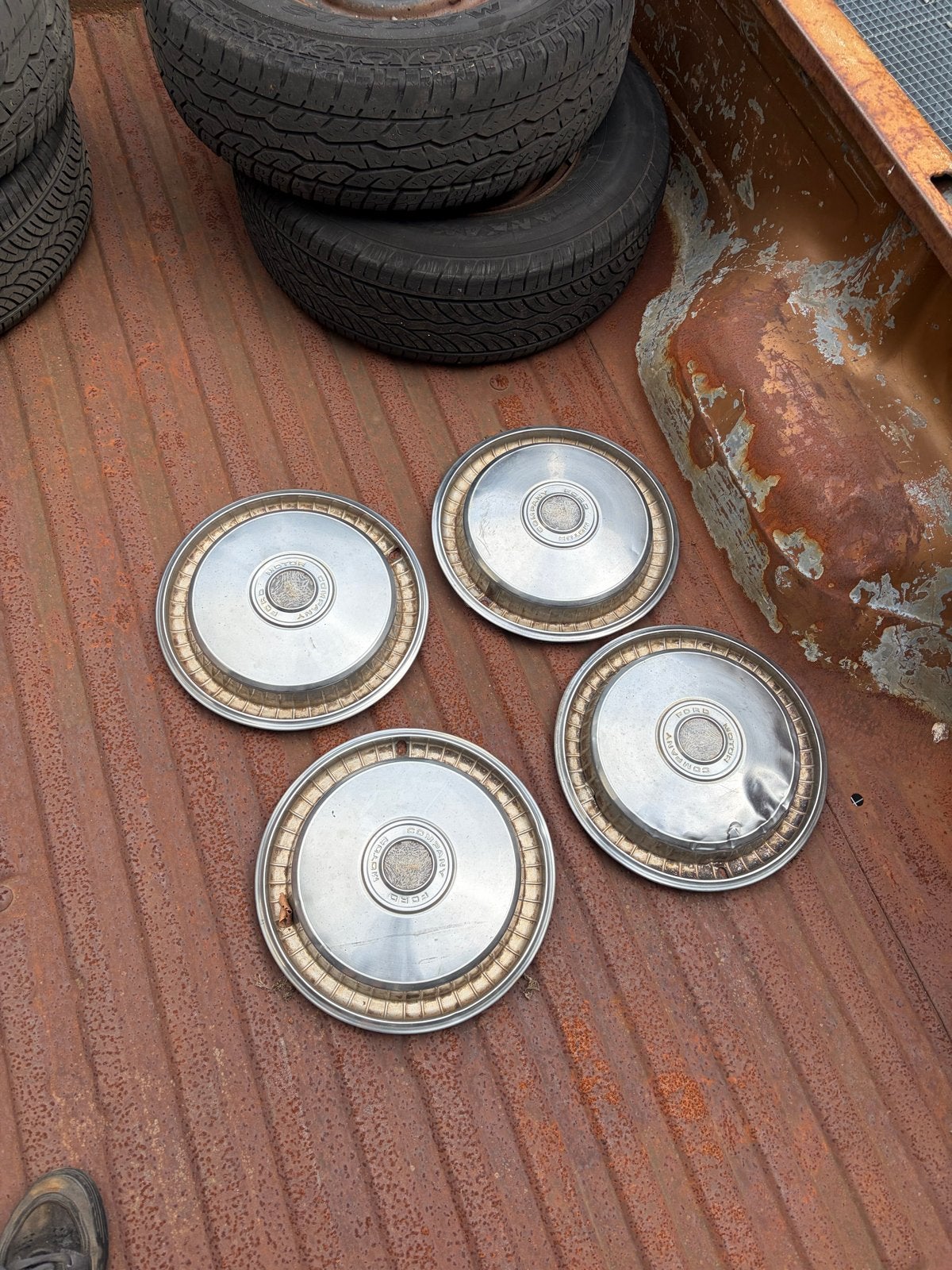 4 Ford wiel doppen f100 1974 15 inch 5 gaats, Ophalen, Gebruikt