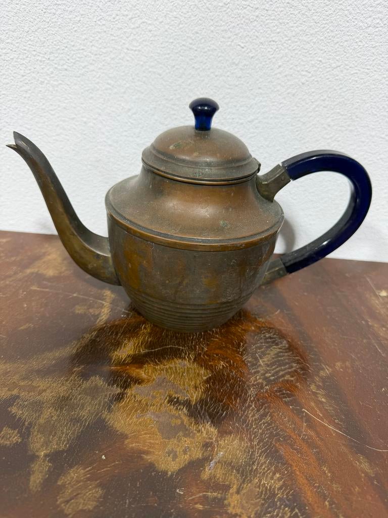 Koperen theepot met blauw handvat, Antiek en Kunst, Ophalen of Verzenden