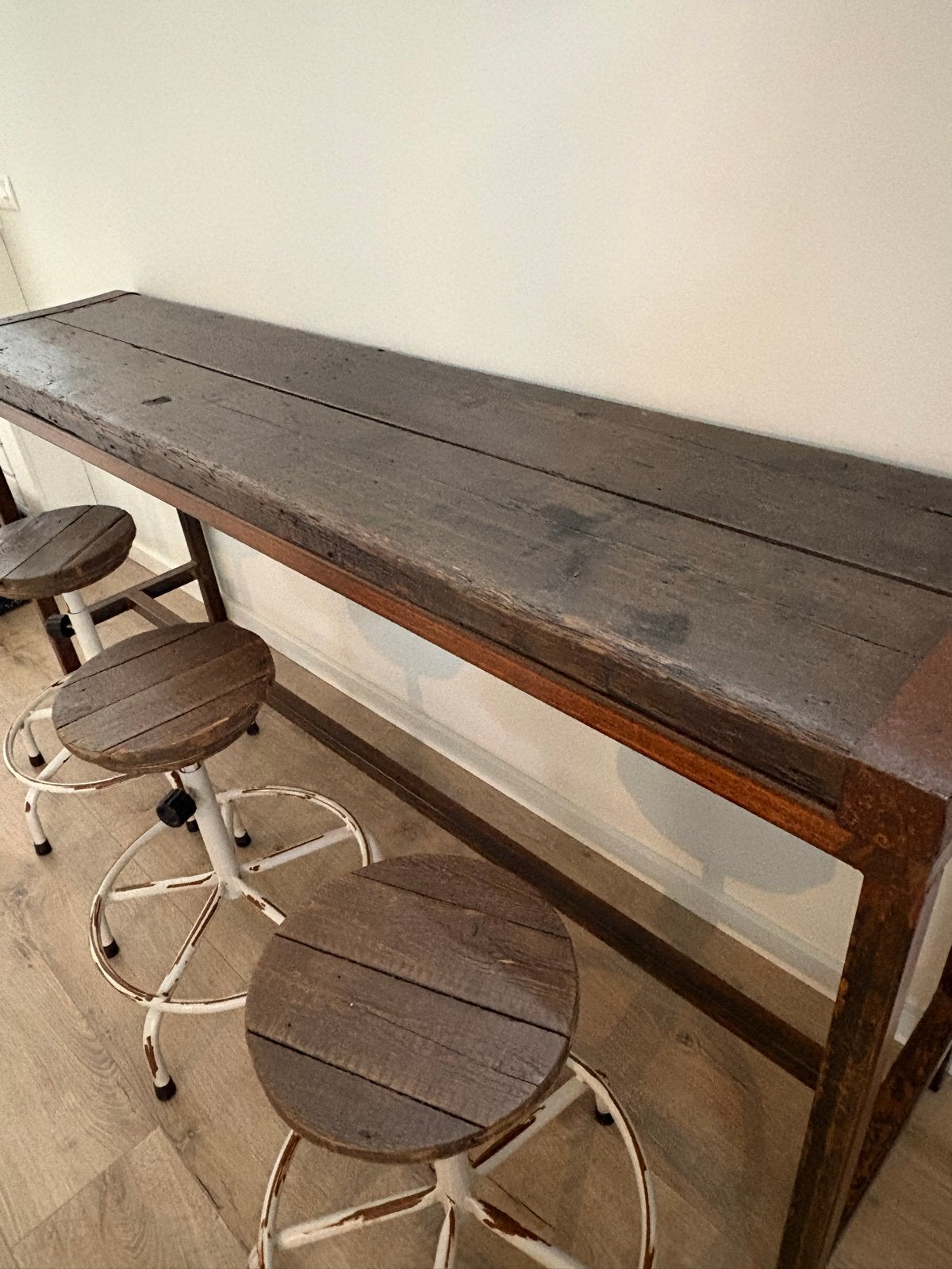 Bartafel met 3 verstelbare krukken (90x45x200), Ophalen of Verzenden, Gebruikt, Inclusief barstoelen