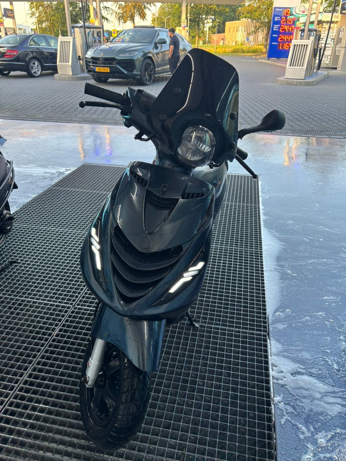 Piaggio zip 2 takt, Fietsen en Brommers, Ophalen, Maximaal 45 km/u, Zip, Zo goed als nieuw