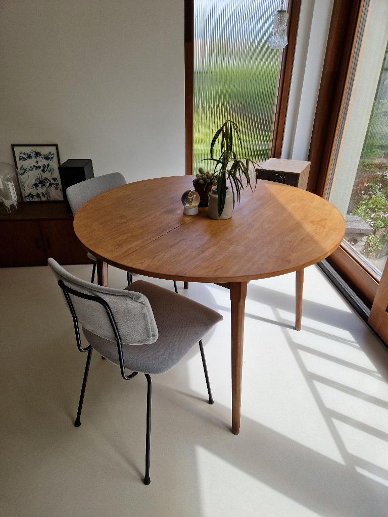 Deense Rond/ Ovalen houten eettafel, Huis en Inrichting, Tafels | Eettafels, Ophalen, Gebruikt, Rond, Vijf personen of meer