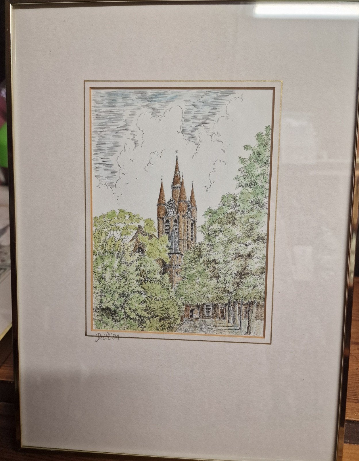 Tekening van oude kerk te Delft in mooie lijst, Ophalen, Tekening, Pentekening, Gesigneerd
