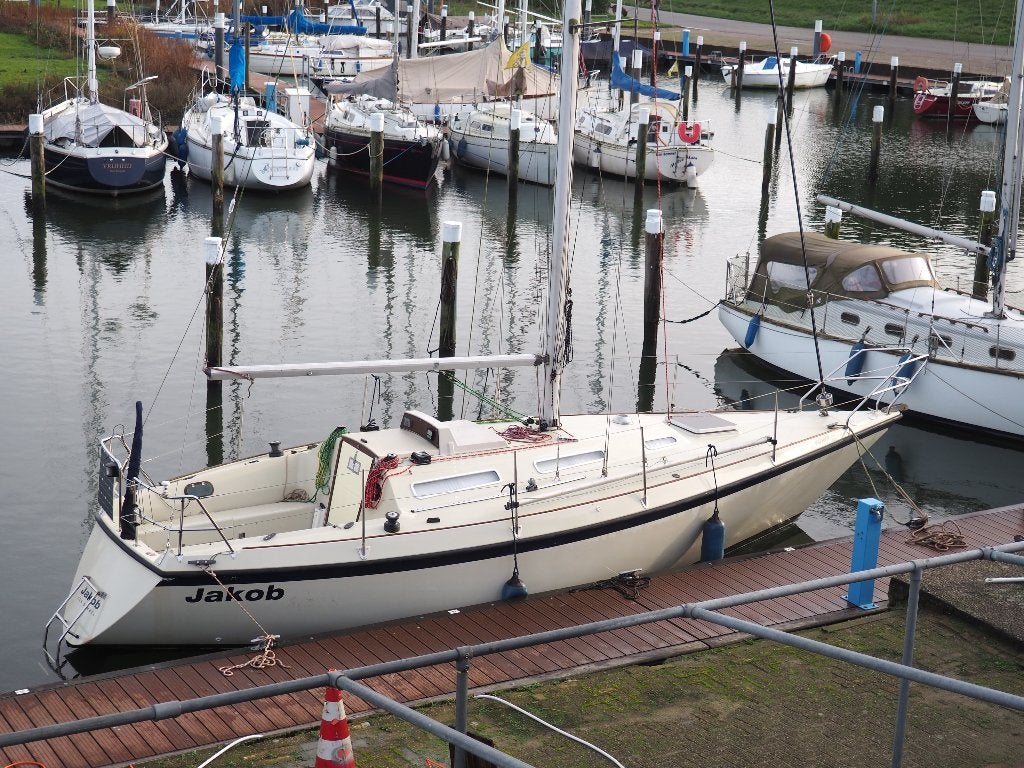 Granada 31 zeiljacht uit 1980 met complete zeiluitrusting, Ophalen, Gebruikt, Binnenboordmotor, Diesel