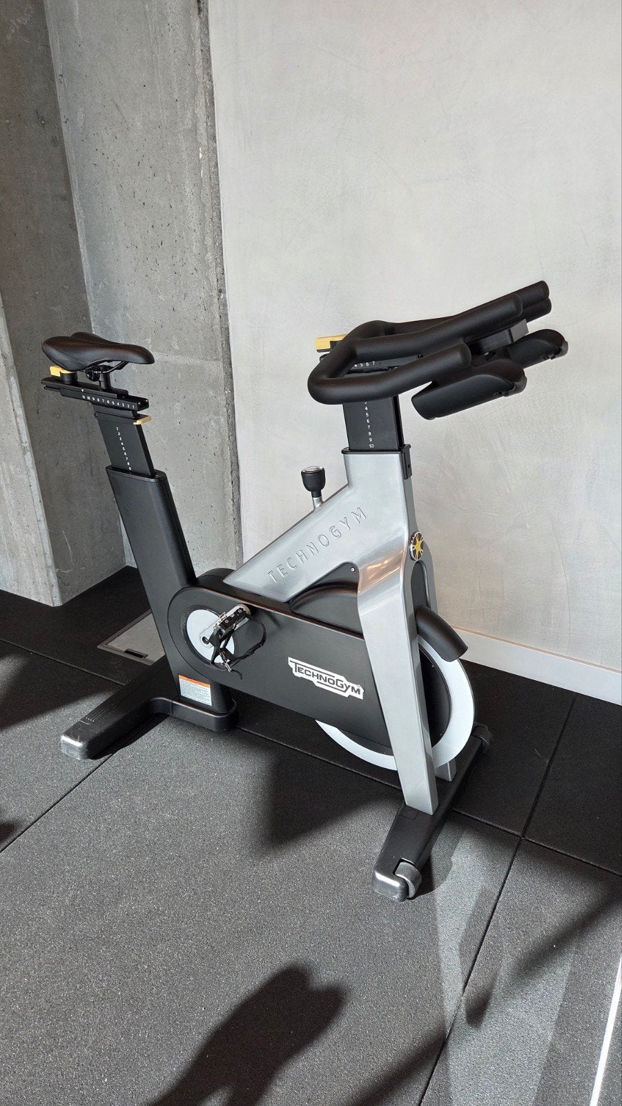 Technogym Group Cycle Ride Spinningfiets (6 st beschikbaar), Sport en Fitness, Ophalen, Gebruikt, Spinningfiets, Metaal