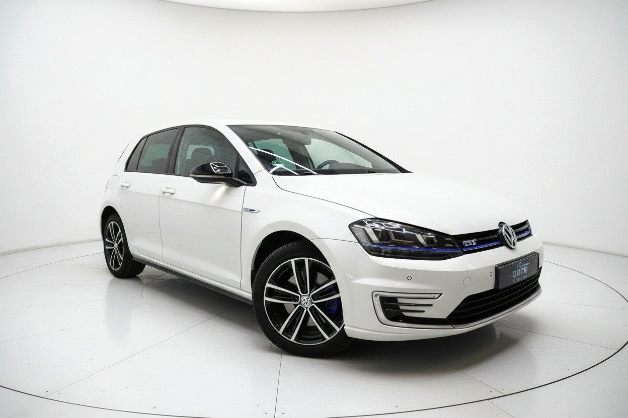 Volkswagen Golf 1.4 TSI GTE LEER SFEERV CAMERA CARPLAY, 8 kWh, Gebruikt, 4 cilinders, Wit