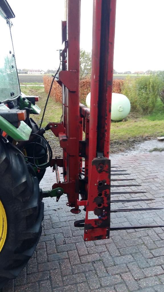 trioliet kuilvoersnijder  melkrobot  sac heftmast, Zakelijke goederen, Ophalen, Voertechniek