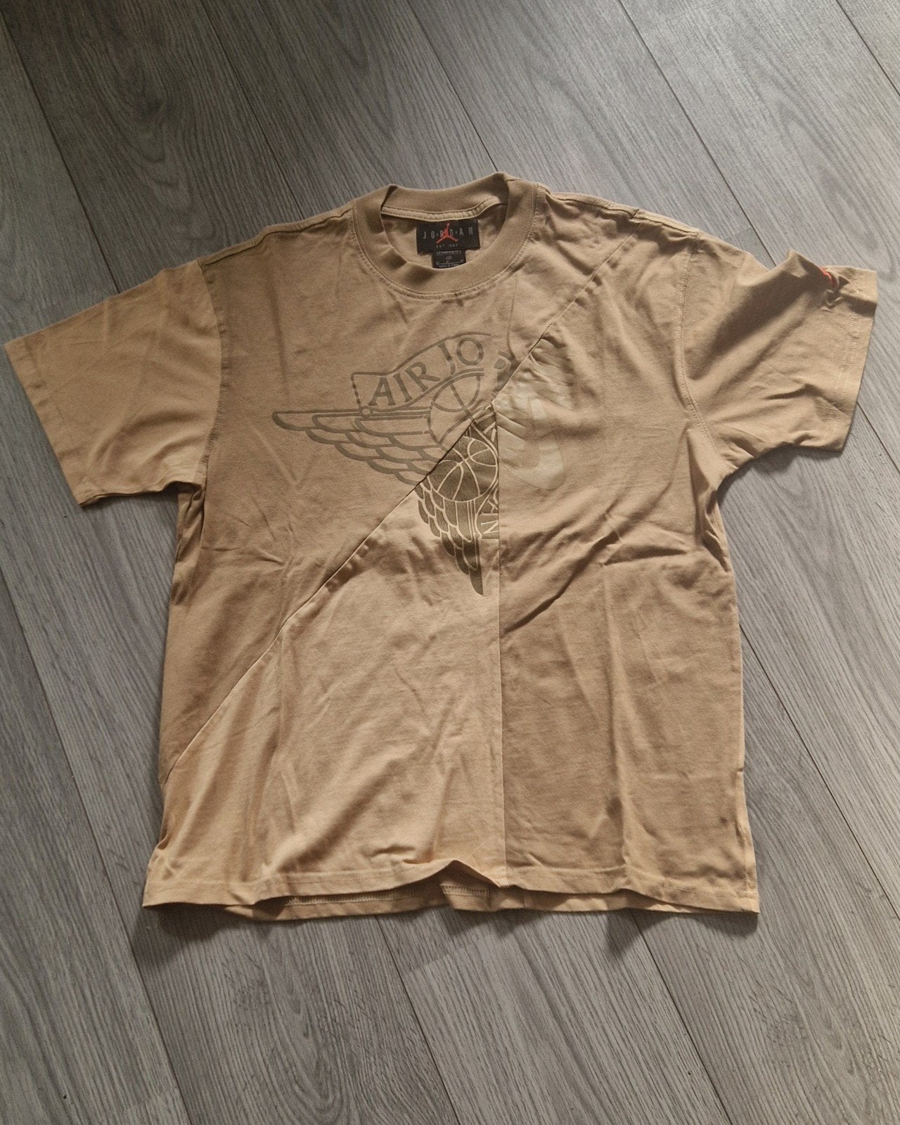 Jordan x Travis Scott Cactus Jack T-shirt Maat M, Beige, Zo goed als nieuw, Jordan x Travis Scott, Verzenden