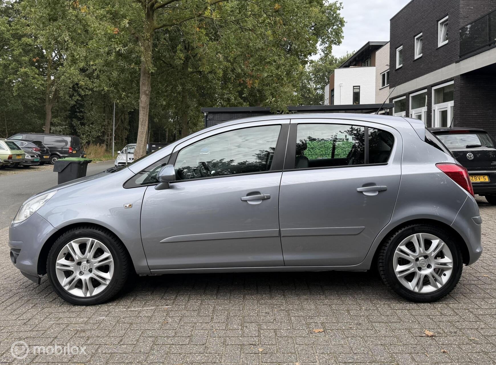 Opel Corsa 1.4-16V Cosmo|Automaat|Carplay|Airco|Trekhaak|Apk, Auto's, 15 km/l, Gebruikt, 4 cilinders, 49 €/maand