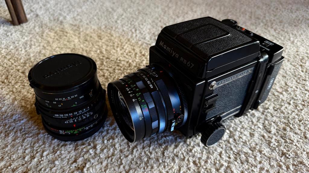 Mamiya RB67 Pro SD met 140mm en 50mm lenzen - Mint conditie, Audio, Tv en Foto, Fotocamera's Analoog, Ophalen, Zo goed als nieuw