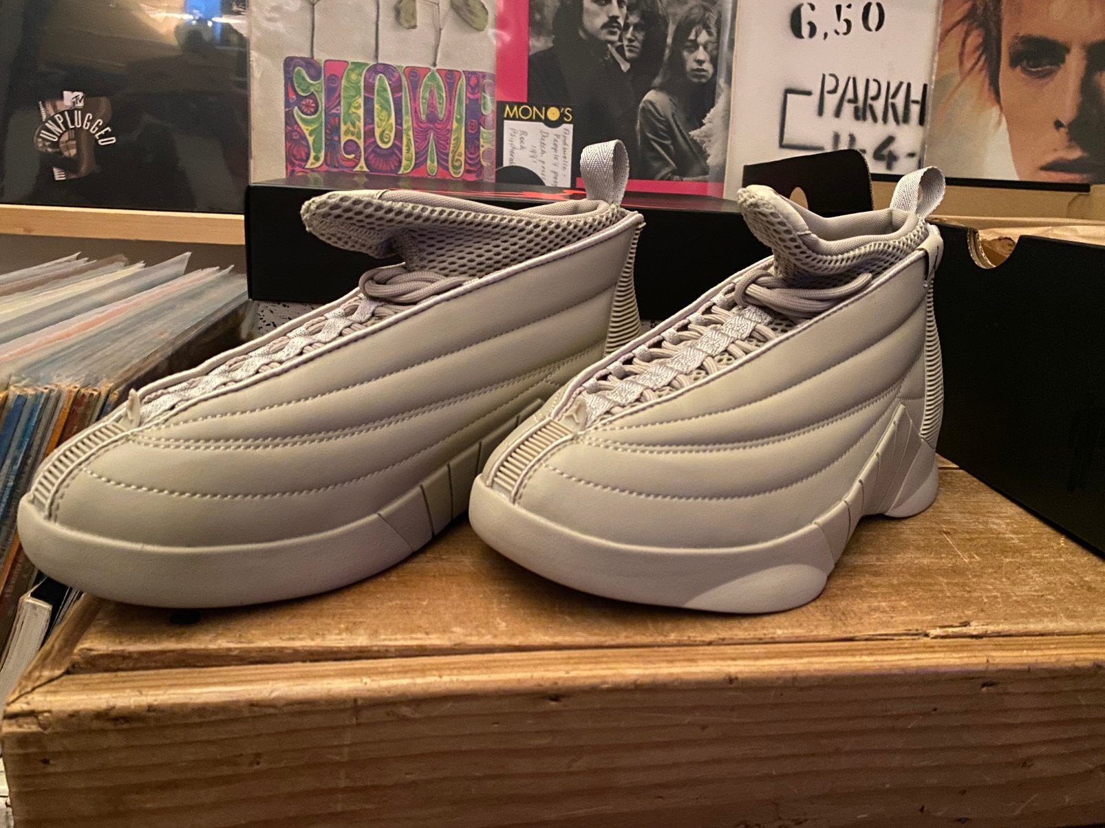 Billie eilish air jordan 15 Retro 1e uitgave maat 38, Ophalen, Sneakers of Gympen