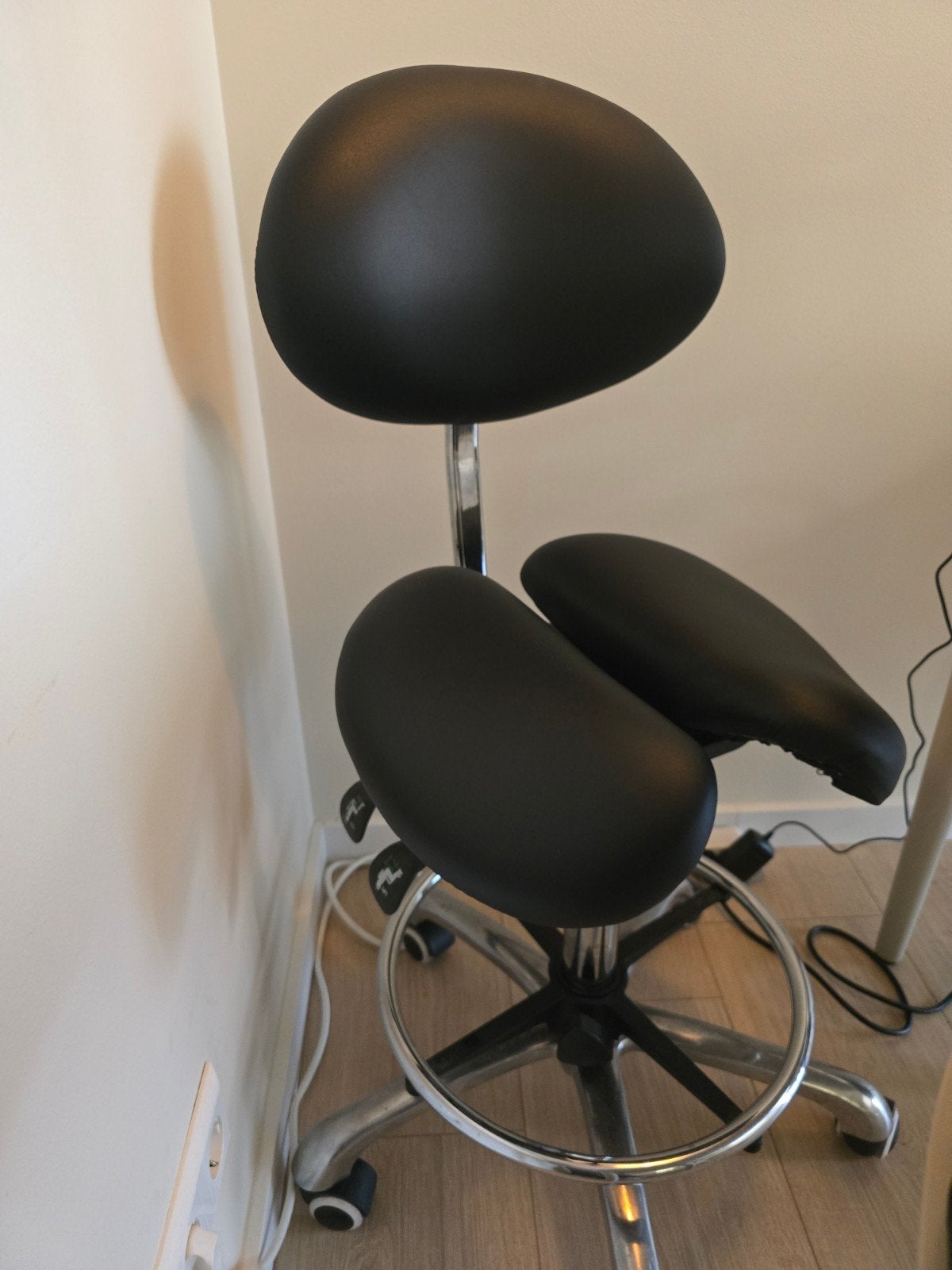 Ergonomische Zadelkruk / Bureaustoel - Zwart, Ophalen of Verzenden, Zwart