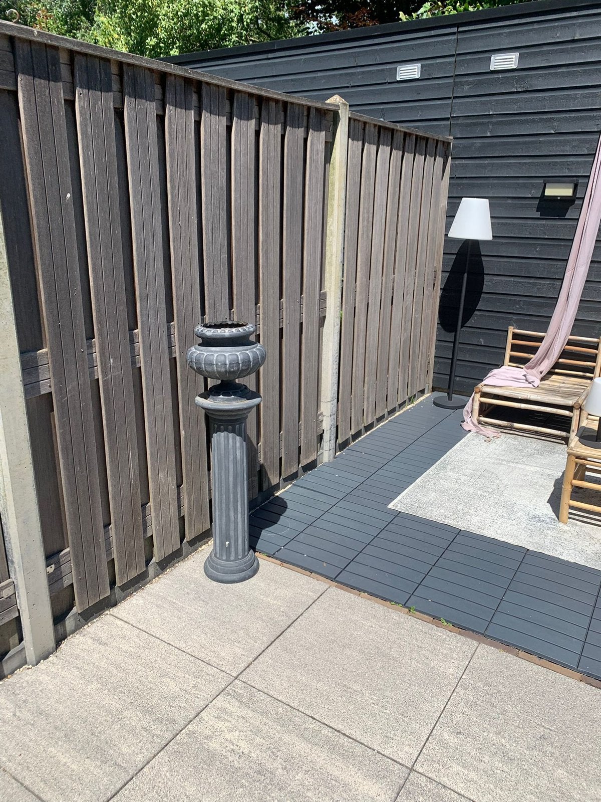Gietijzeren pot met zuil - Klassieke Tuindecoratie, Ophalen, Gebruikt, Balkon, Minder dan 60 cm
