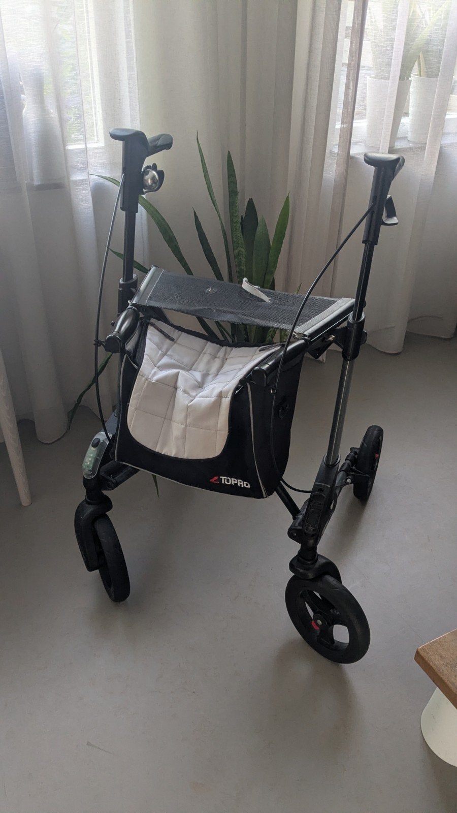 Topro troja lichtgewicht rollator, Ophalen, Opvouwbaar, Gebruikt
