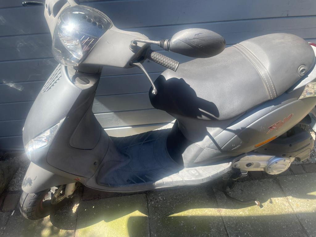 Scooter Piaggio Zip, Ophalen, Benzine, Zip